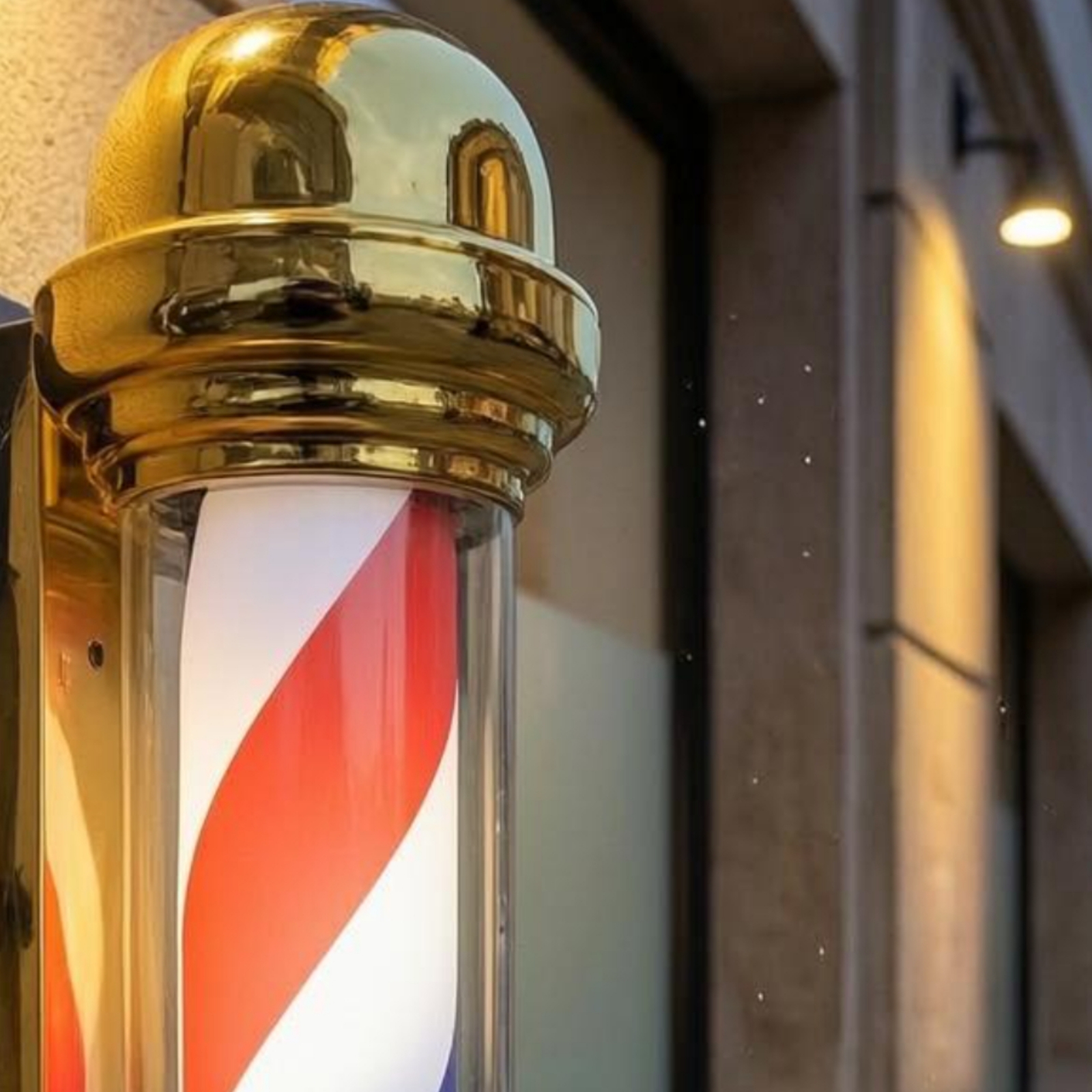LED Barber Pole Transparent Co - مراجعة Outdoor Lighting Poles وسعره