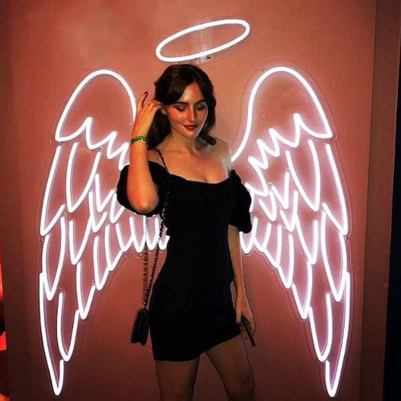 Аngel Wings & Halo Neon Sign C - مراجعة Halo Outdoor Lighting وسعره